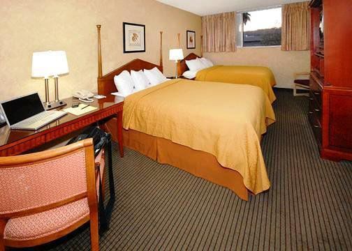 Quality Inn & Suites Downtown Phoenix Pokoj fotografie